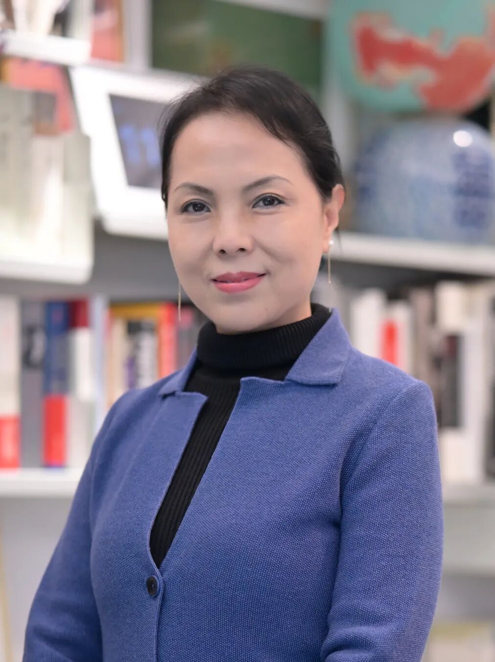 国际舞台展现中国“她力量” - 暨南大学陈平荣任国际民间艺术组织主席